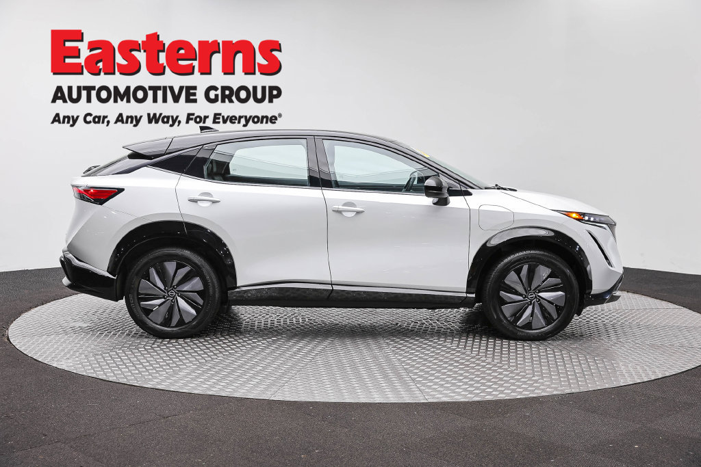 Used 2024 Nissan Ariya AWD image 5