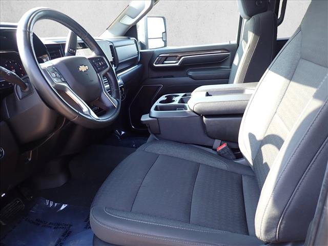 Used 2025 Chevrolet Silverado 2500 LT AWD/4WD image 13