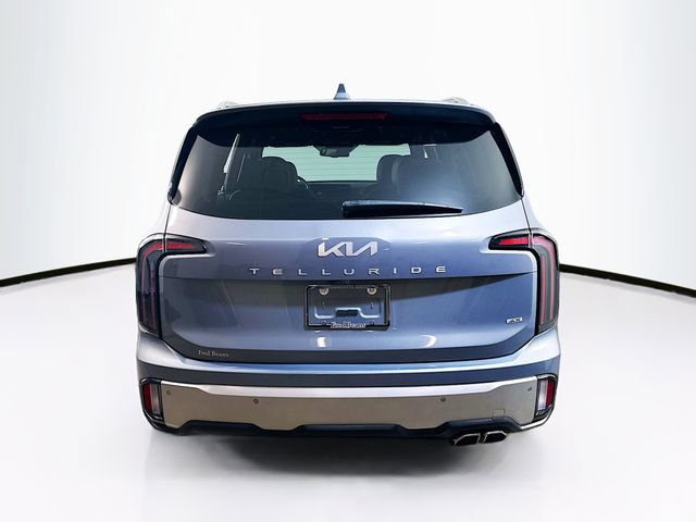 Used 2023 Kia Telluride EX w/ EX Captain's Chair Package image 10
