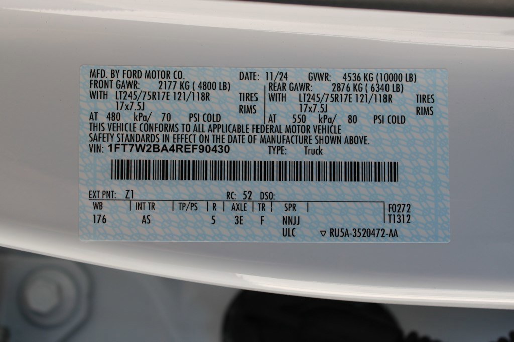 Used 2024 Ford F250 XL w/ XL Chrome Package image 38