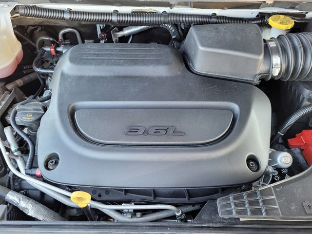 Certified 2024 Chrysler Pacifica Touring-L image 20