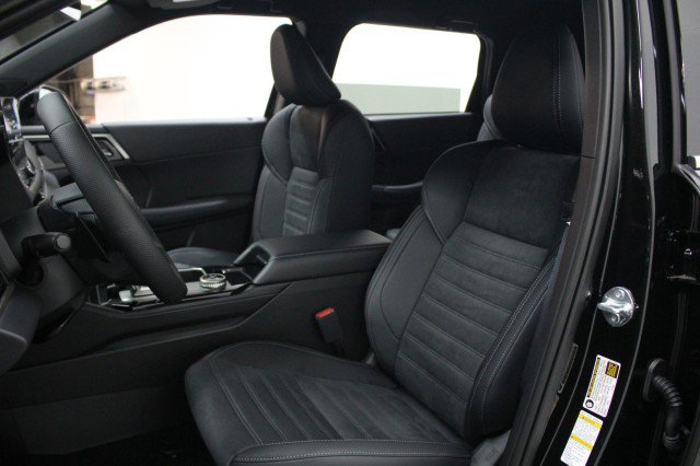 New 2026 Mitsubishi Outlander LE FWD image 7