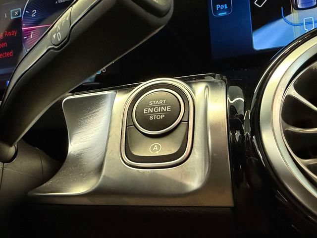 Certified 2026 Mercedes-Benz GLB 250 4MATIC image 31