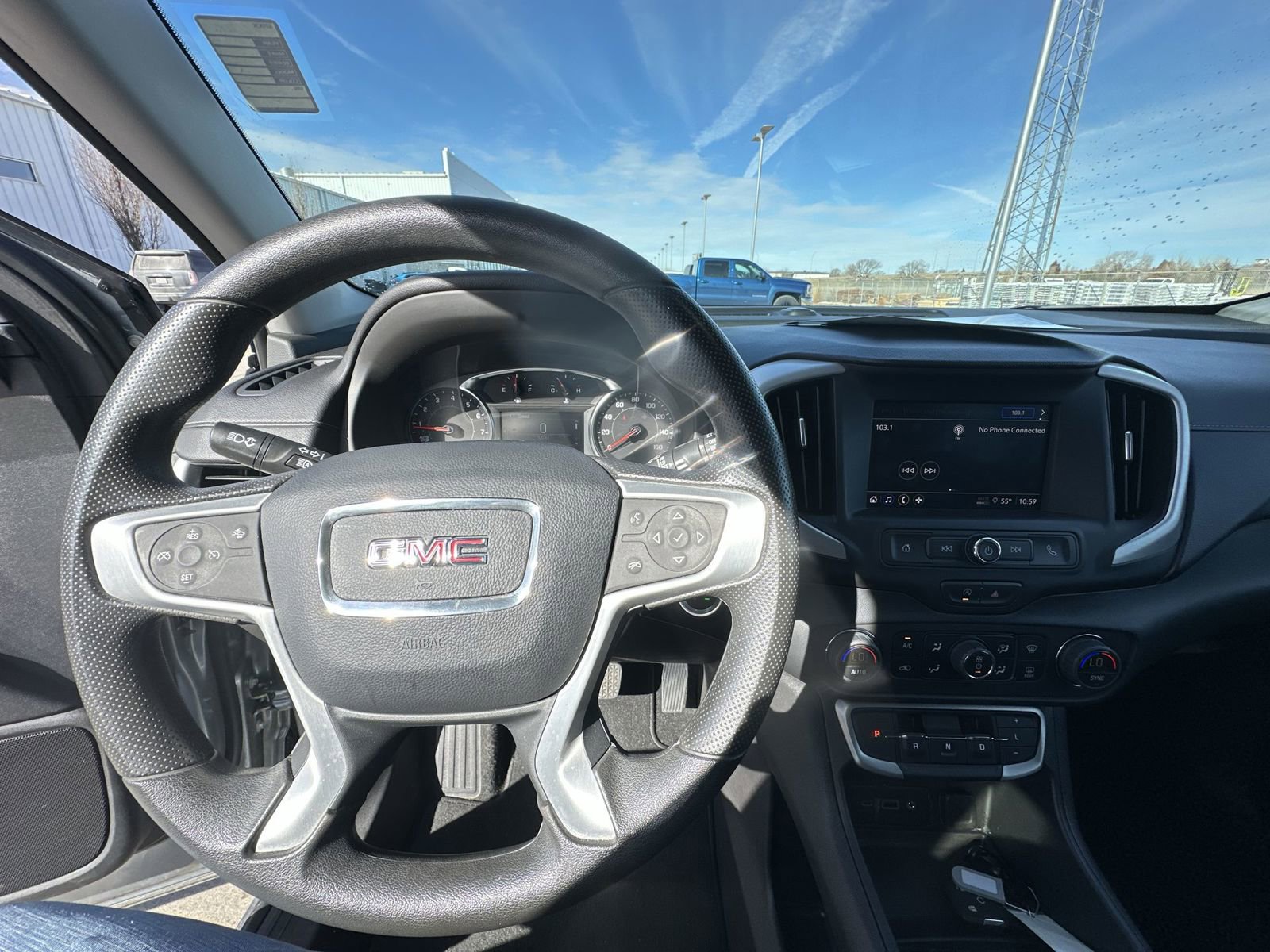 Used 2023 GMC Terrain SLE w/ Driver Convenience Package FWD image 11