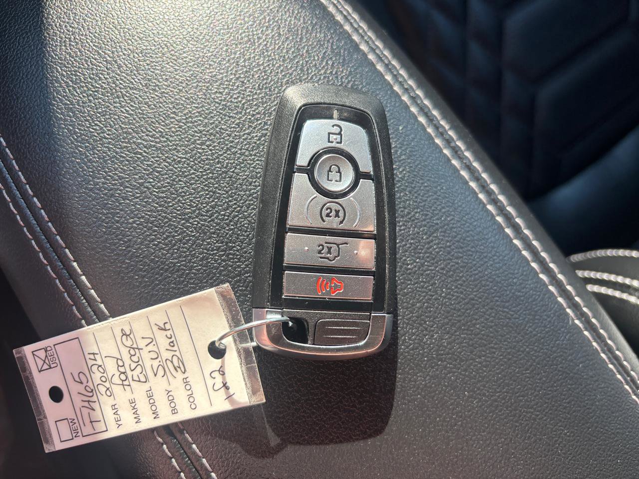 Used 2024 Ford Escape Platinum w/ Premium Technology Package image 27