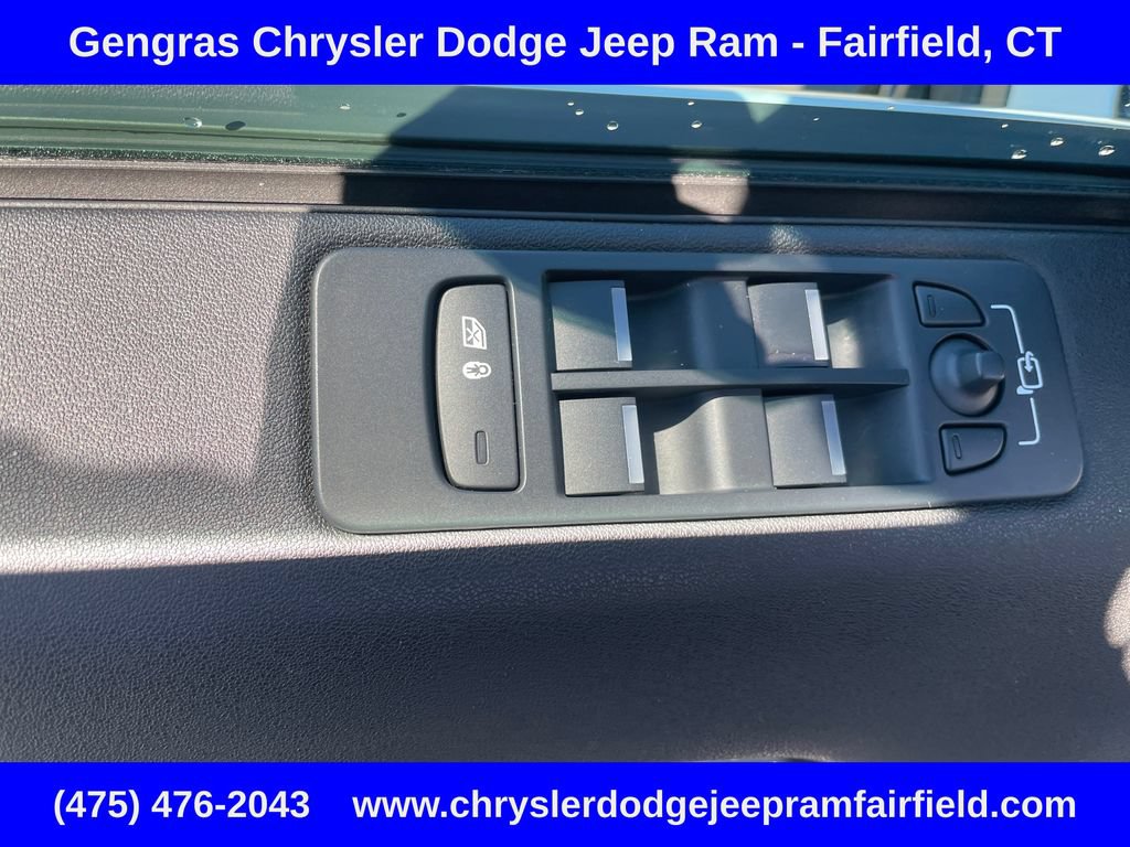 Used 2019 Land Rover Discovery Sport HSE AWD/4WD image 46