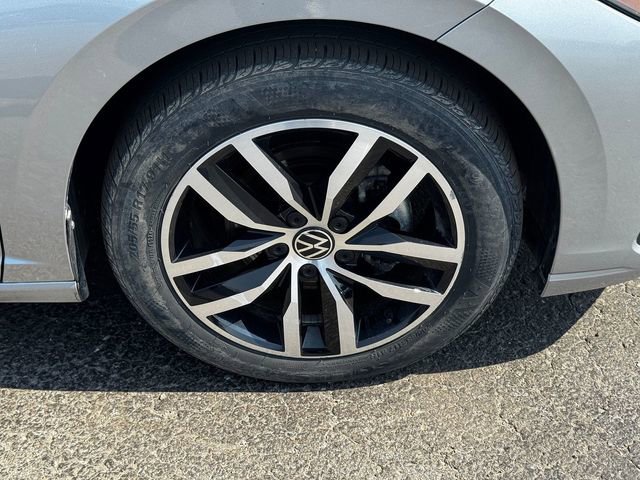 Used 2025 Volkswagen Jetta SE image 9