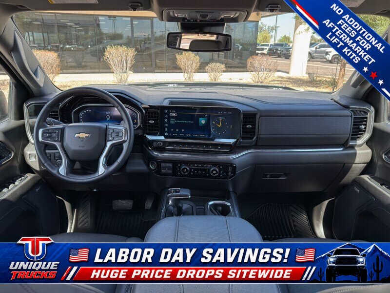 Used 2023 Chevrolet Silverado 1500 LTZ w/ LTZ Convenience Package II AWD/4WD image 34