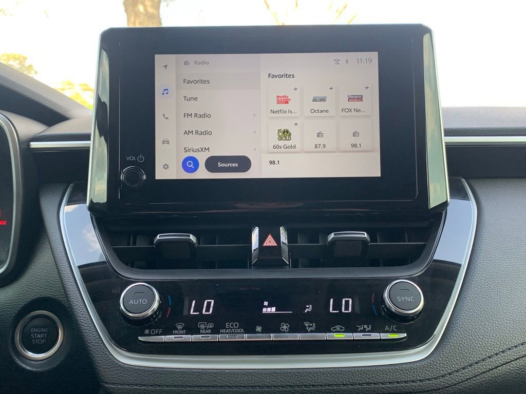 Used 2023 Toyota Corolla Cross XLE w/ Convenience Package image 19