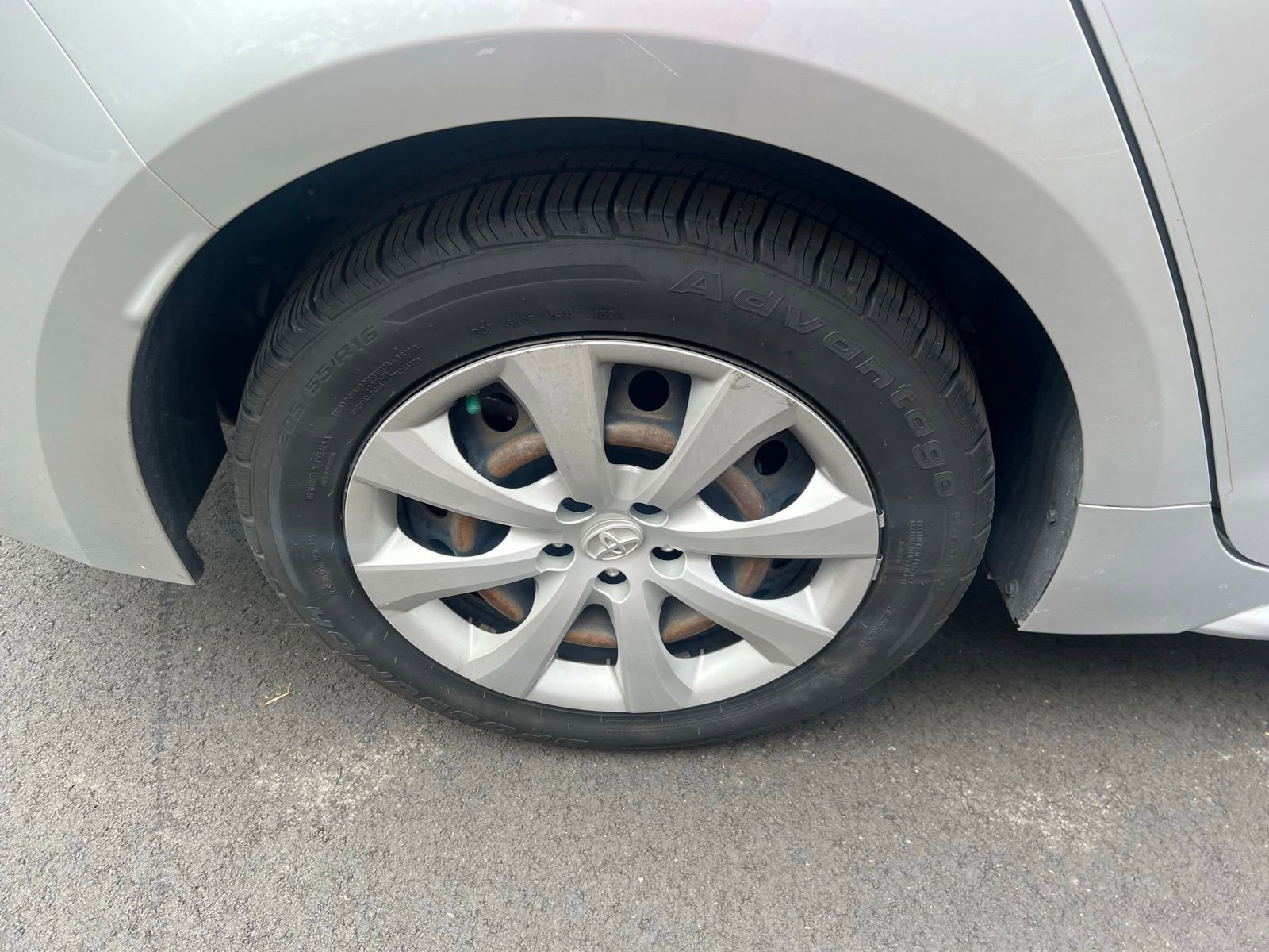 Used 2021 Toyota Corolla LE image 22