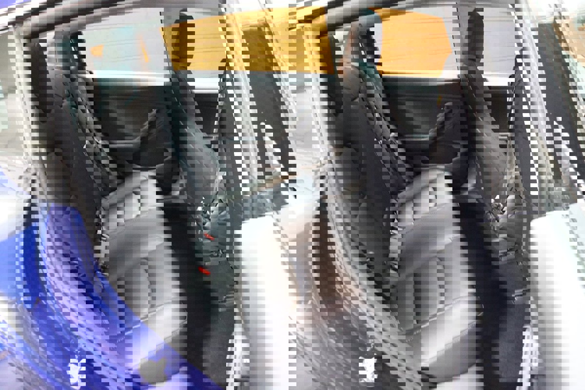 Used 2022 Tesla Model 3 Standard Range image 64