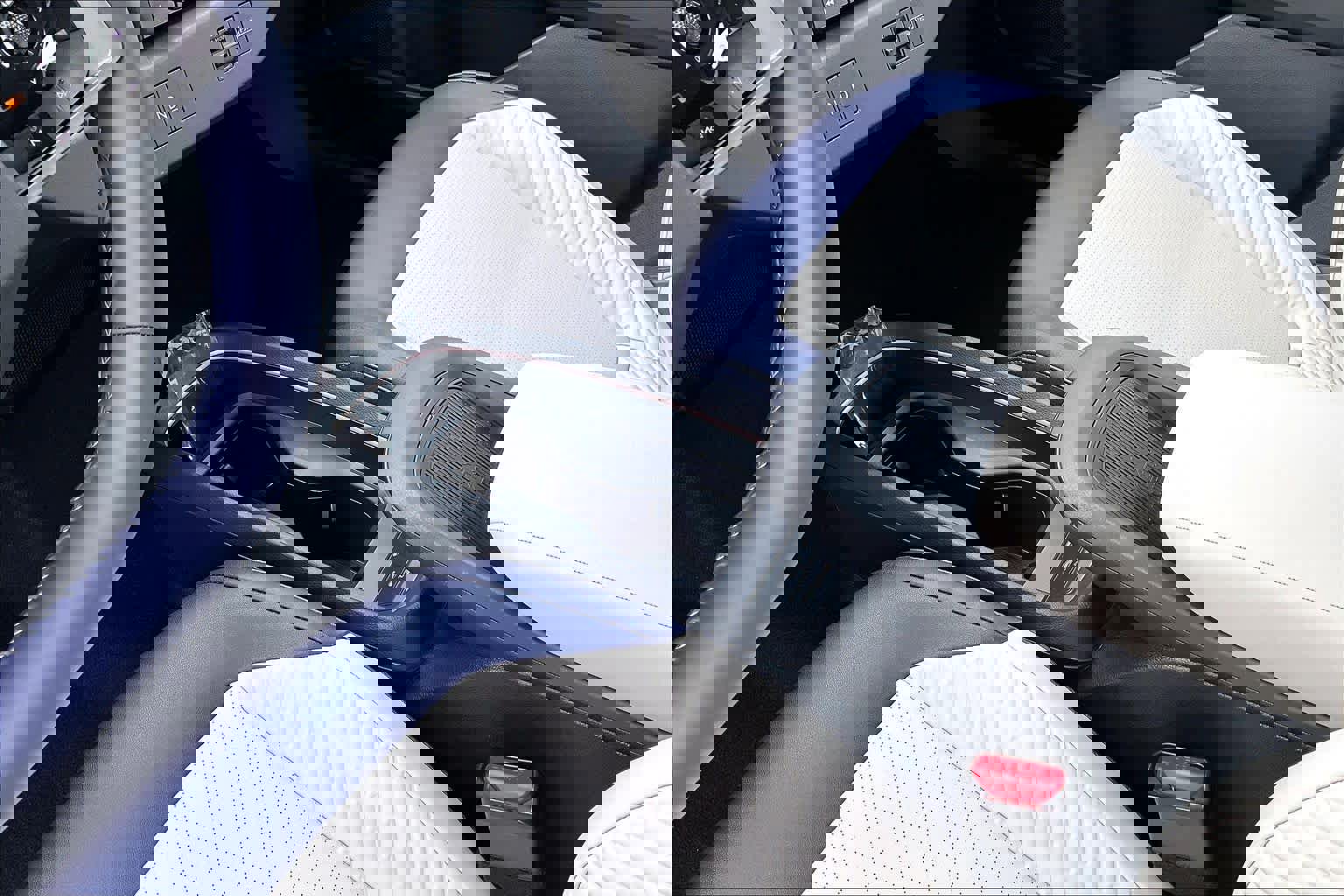 New 2026 Nissan Leaf Platinum+ image 11