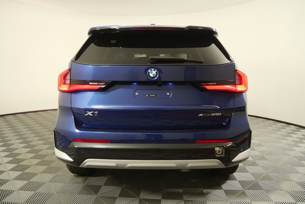 Used 2025 BMW X1 xDrive28i AWD/4WD image 4