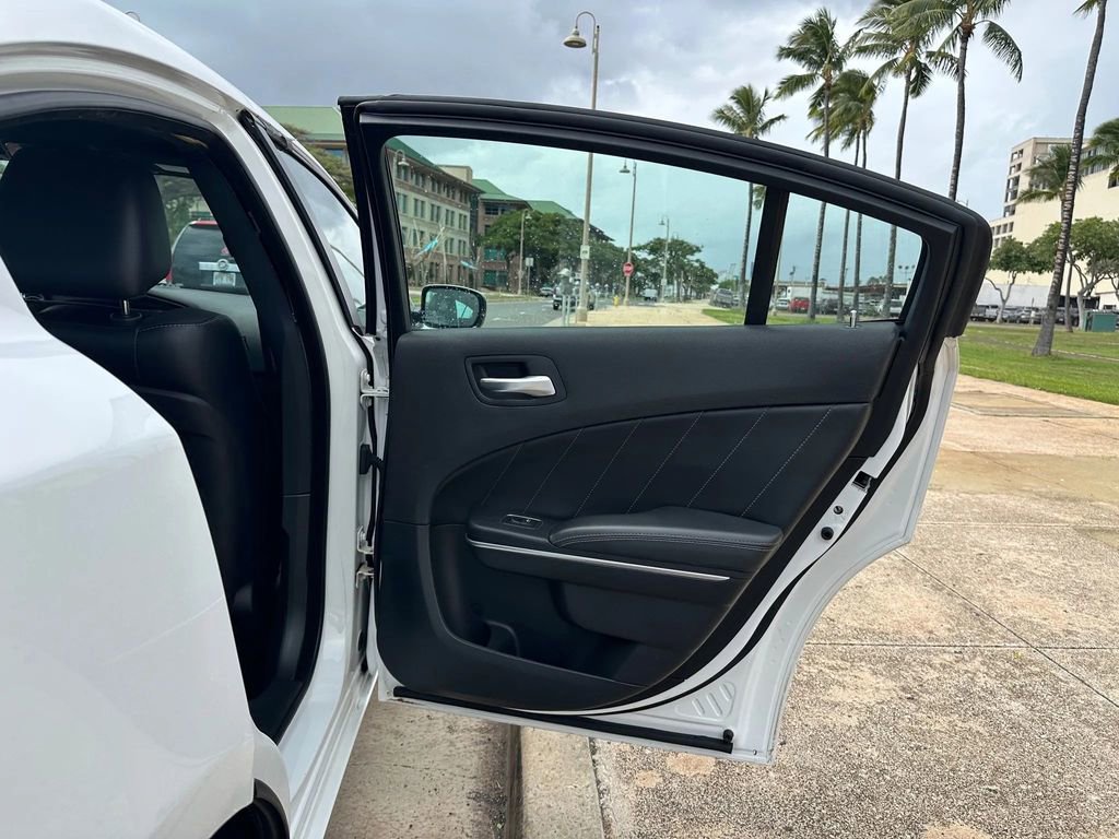 Used 2015 Dodge Charger SXT w/ Plus Group RWD image 21