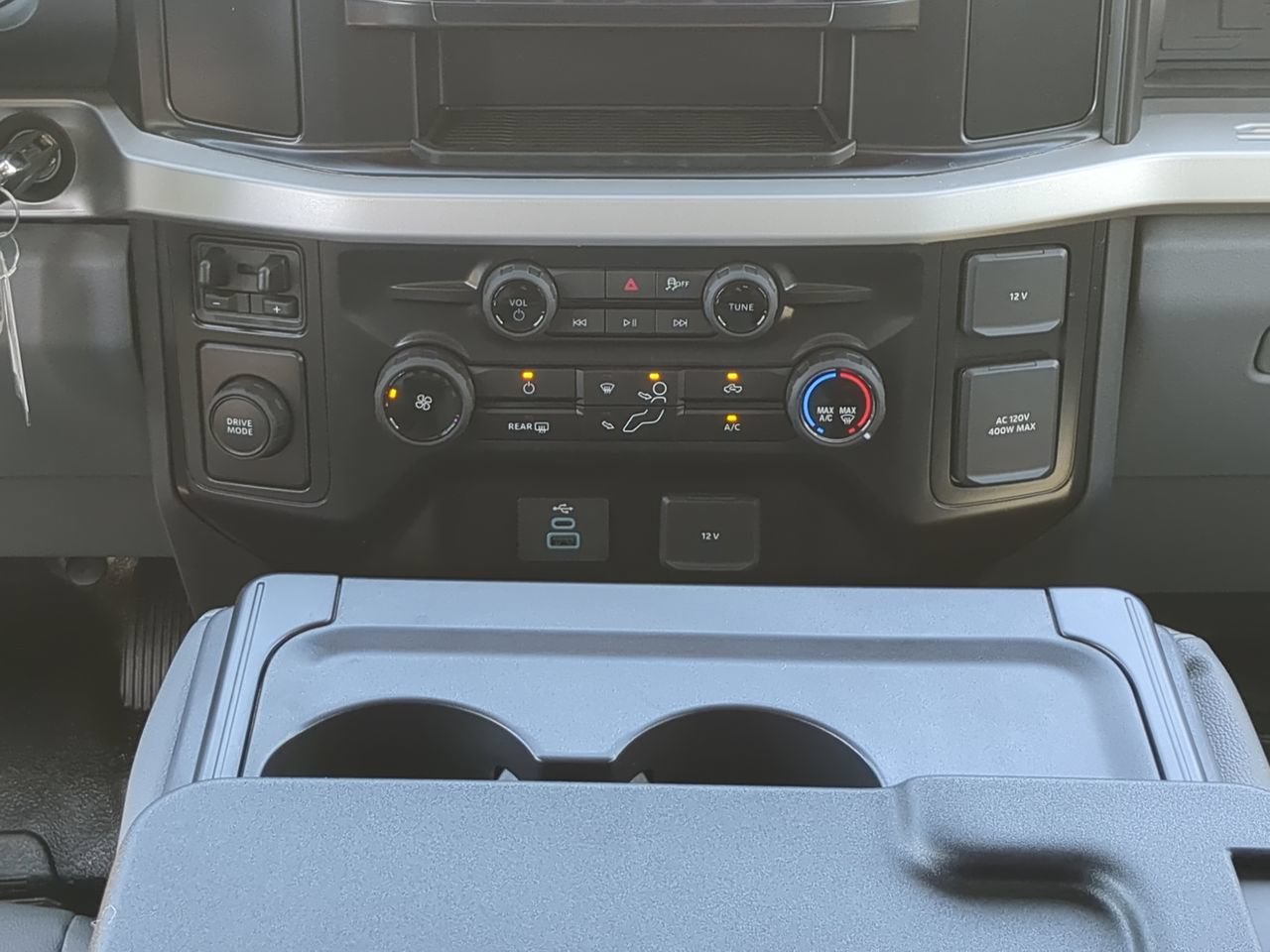 New 2026 Ford F450 2WD SuperCab Super Duty image 17