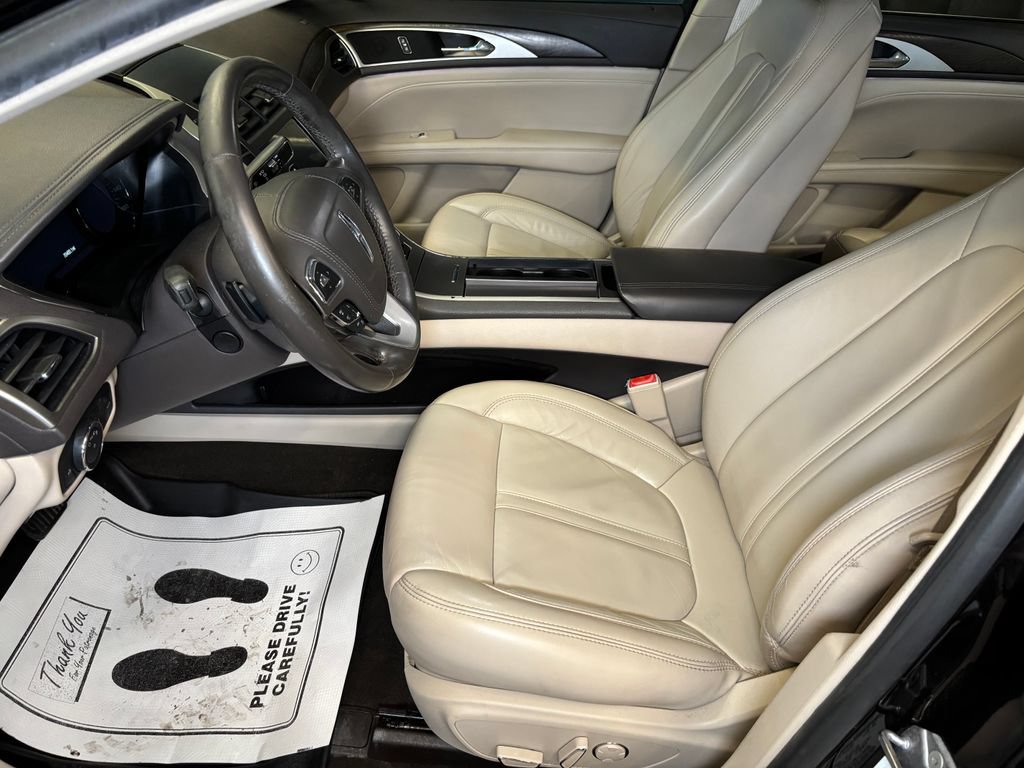 Used 2019 Lincoln MKZ Reserve FWD image 20