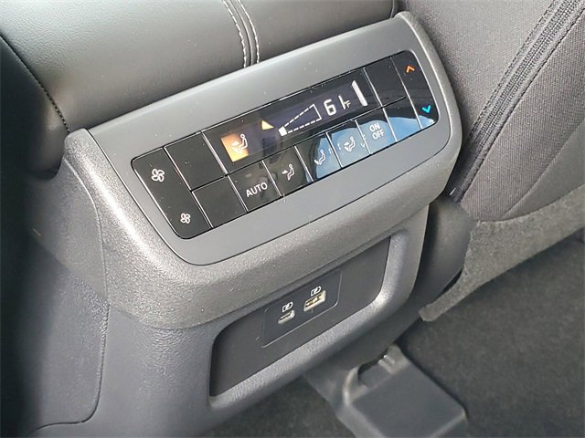 New 2025 Nissan Pathfinder SV w/ Black Appearance Package image 29