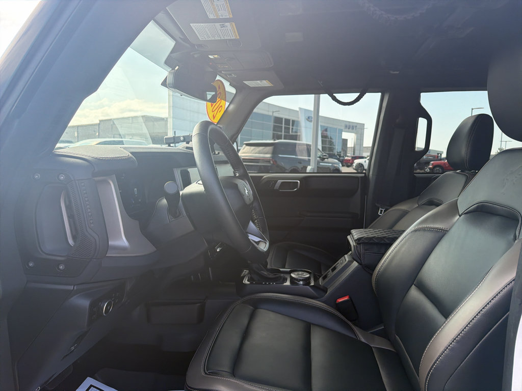 Used 2025 Ford Bronco Outer Banks w/ Sasquatch Package AWD/4WD image 10