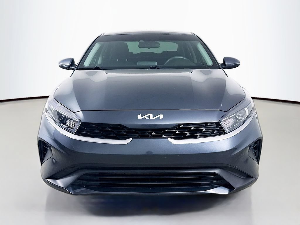 Used 2024 Kia Forte LXS w/ LXS Technology Package FWD image 2