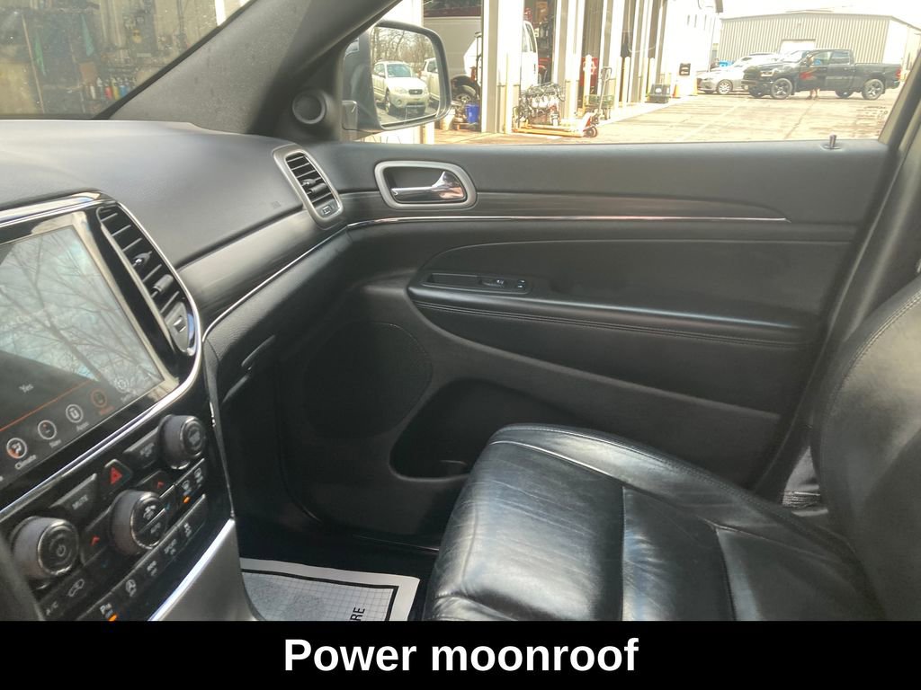 Used 2021 Jeep Grand Cherokee Limited image 15