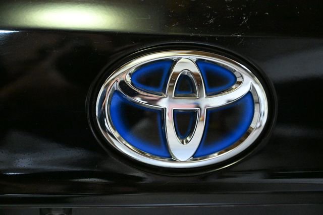 Used 2022 Toyota Highlander XLE AWD/4WD image 11