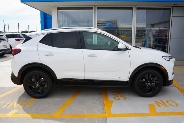New 2026 Buick Encore GX Sport Touring w/ Advanced Technology Package AWD/4WD image 32
