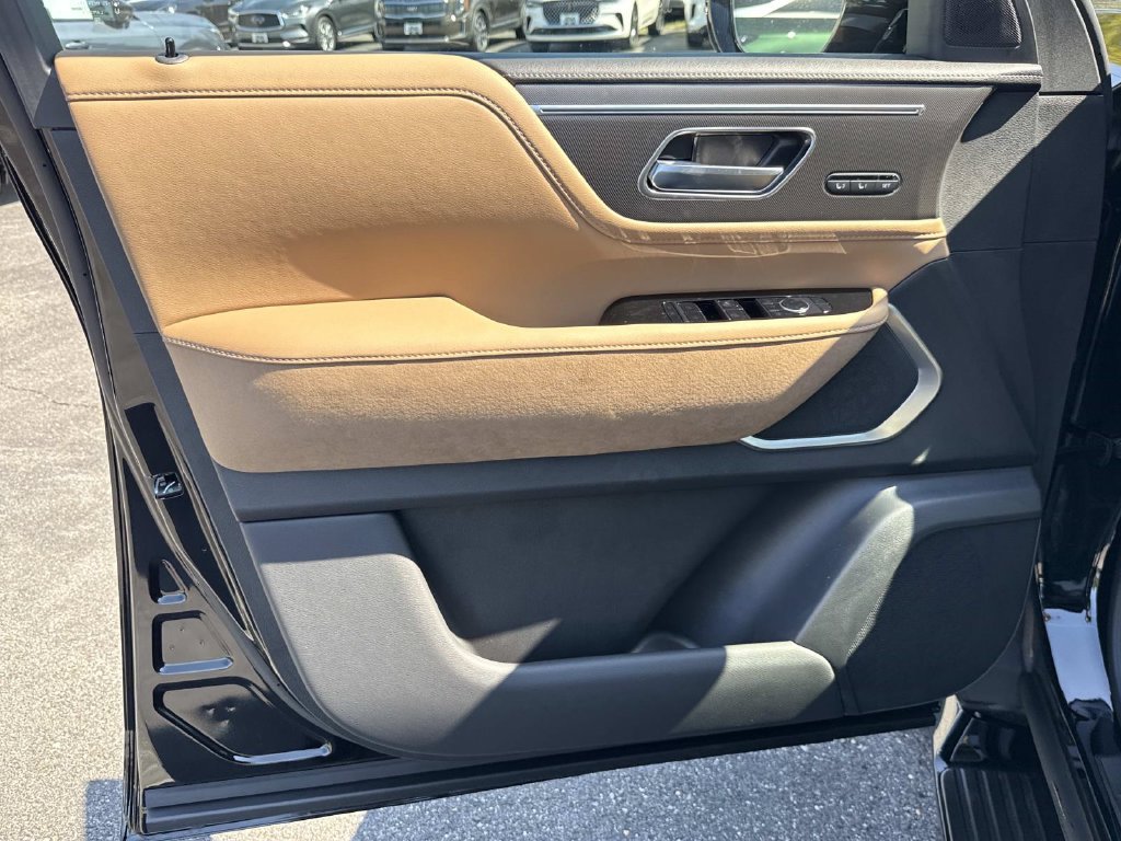 New 2027 INFINITI QX80 Luxe w/ Cargo Package AWD/4WD image 15