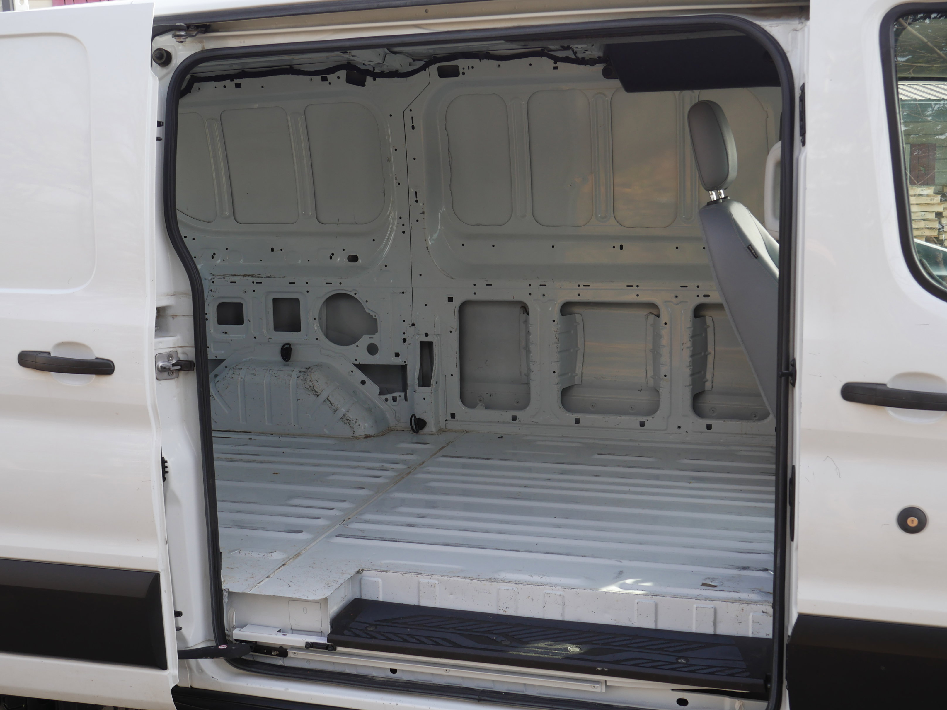 Used 2019 Ford Transit 150 130 Low Roof image 24