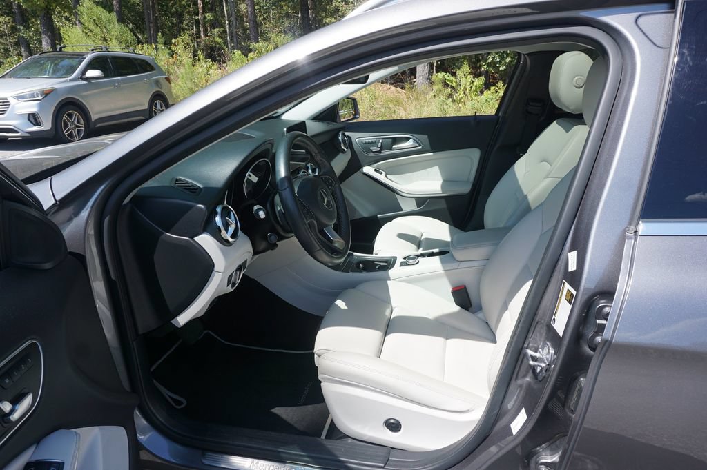 Used 2018 Mercedes-Benz GLA 250 image 2