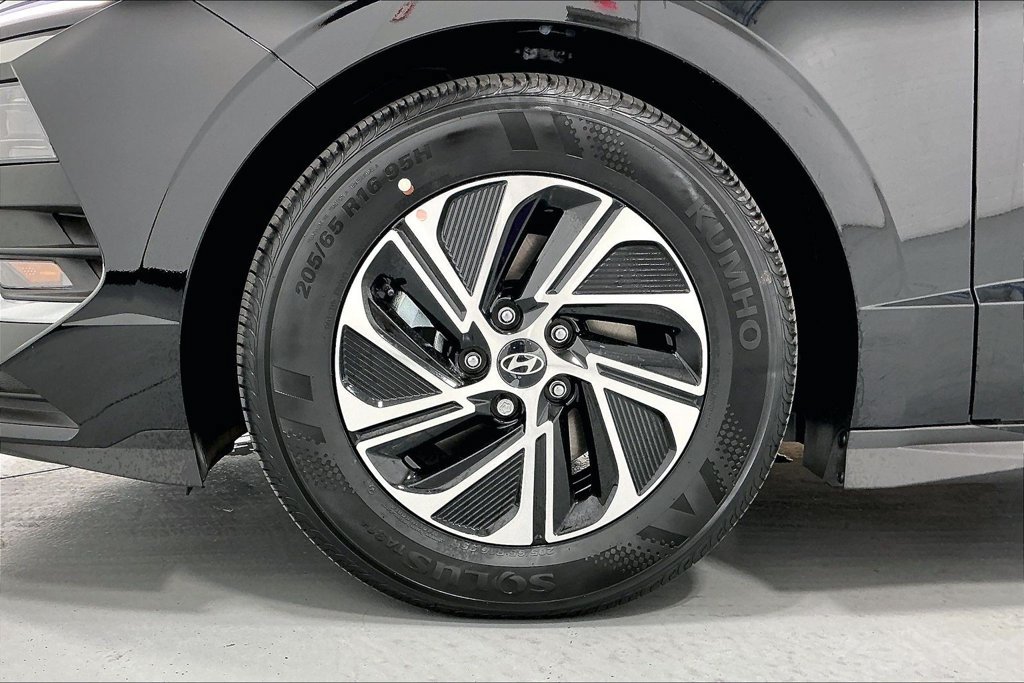 New 2026 Hyundai Sonata Blue FWD image 29