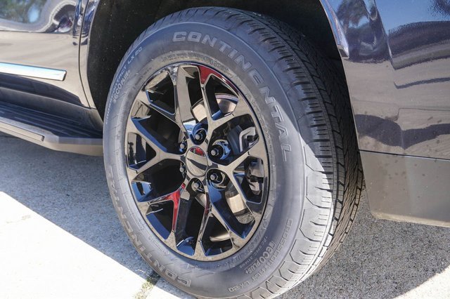 Used 2024 GMC Yukon SLT image 6