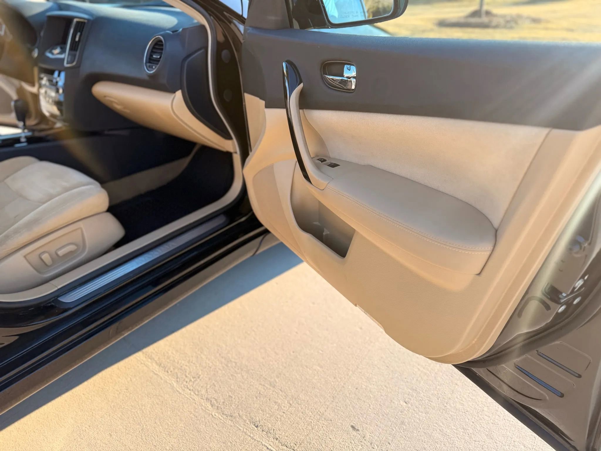 Used 2011 Nissan Maxima 3.5 S image 14