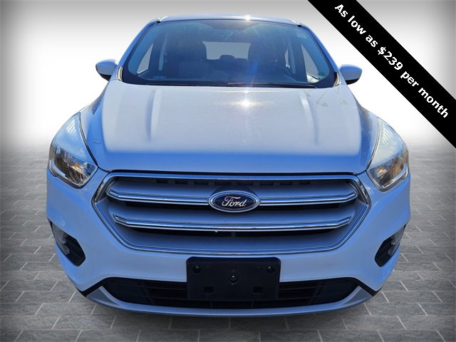 Used 2019 Ford Escape SE image 2