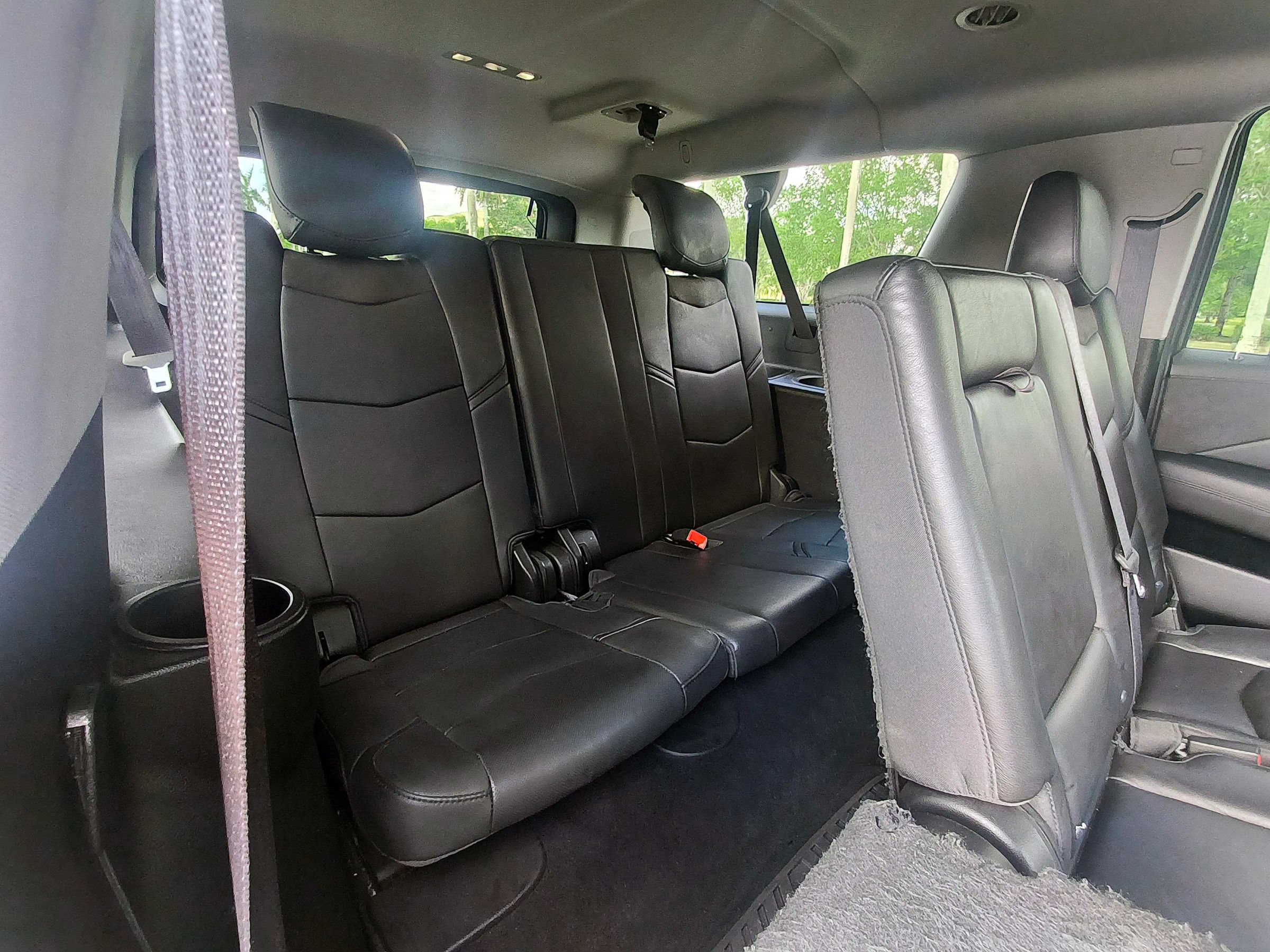 Used 2018 Cadillac Escalade ESV Premium Luxury AWD/4WD image 35