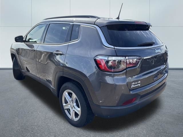 Used 2023 Jeep Compass Latitude image 2