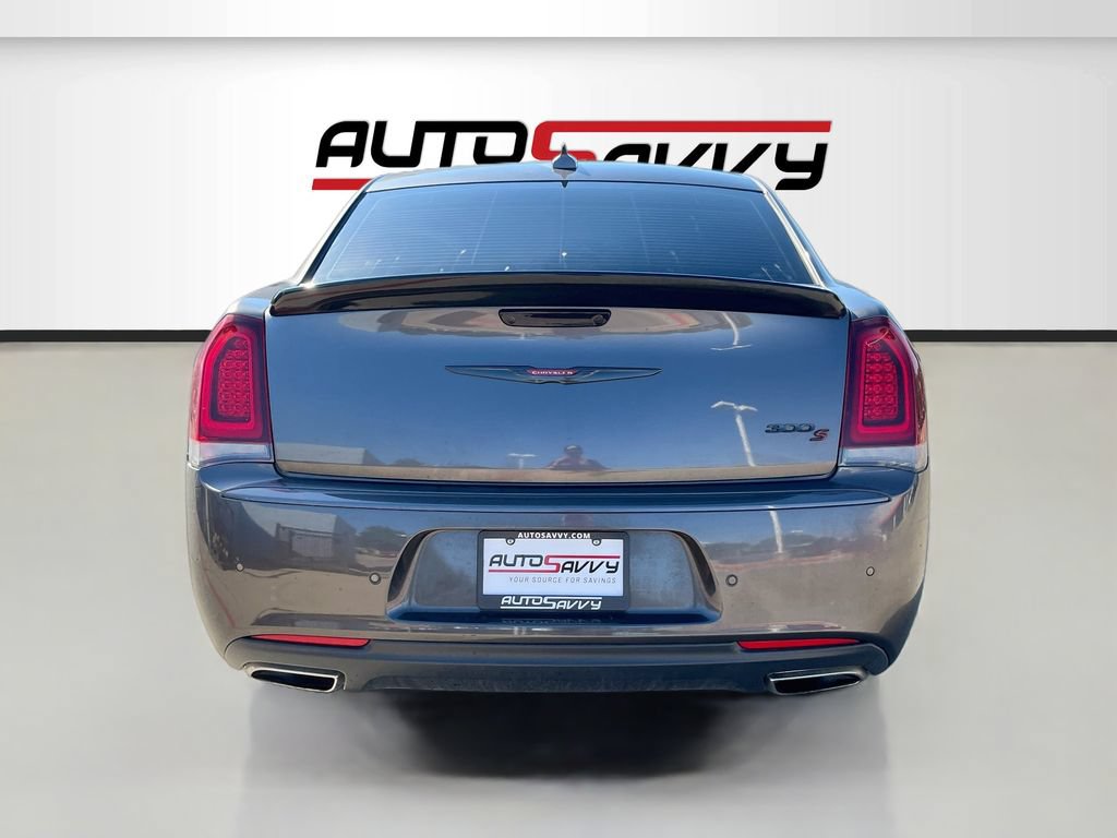Used 2023 Chrysler 300 S w/ Comfort Group RWD image 6