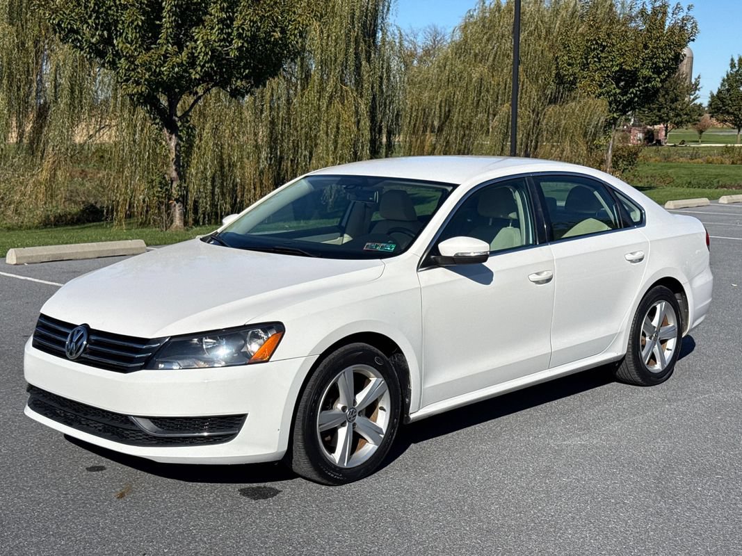 Used 2013 Volkswagen Passat 2.5 SE FWD image 3