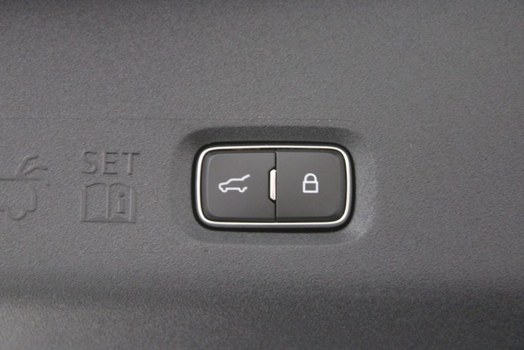 New 2026 Lincoln Navigator Reserve image 16