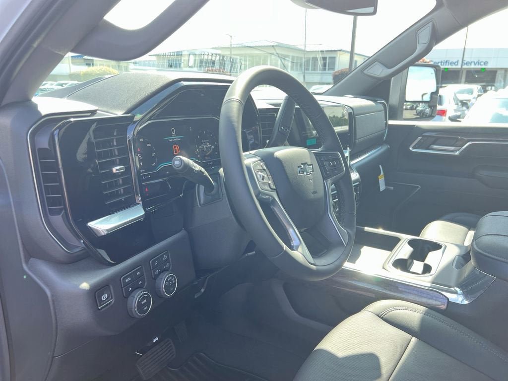 New 2025 Chevrolet Silverado 3500 LTZ w/ LTZ Plus Package AWD/4WD image 10