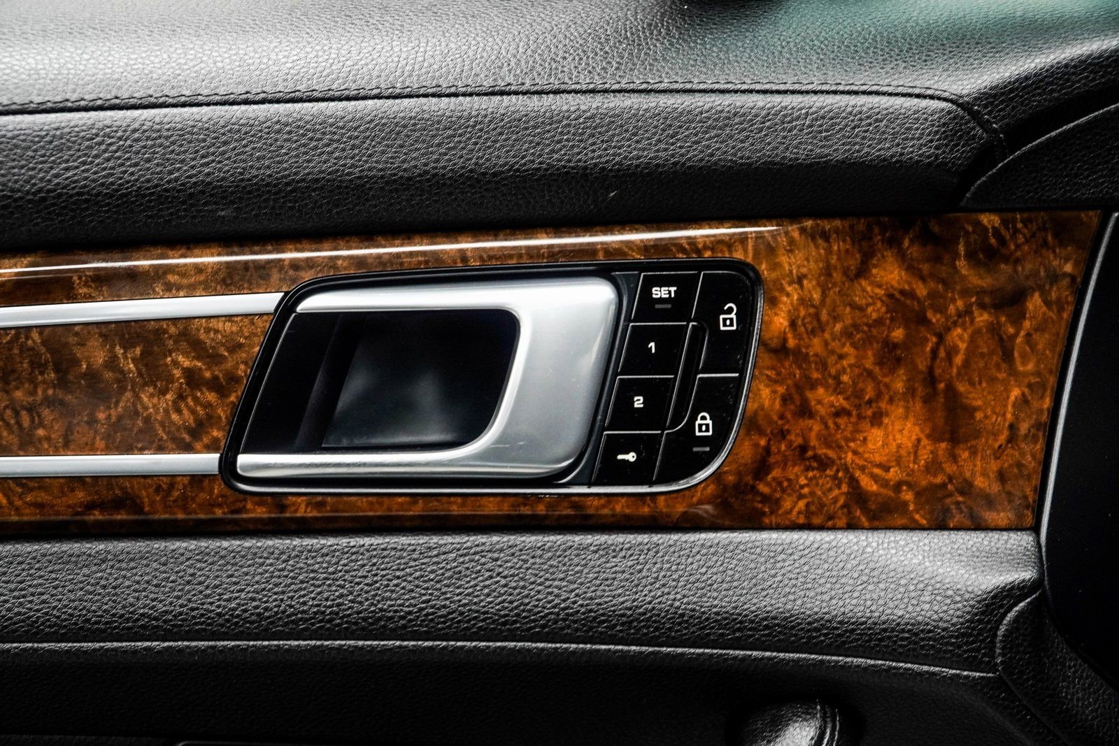 Used 2021 Porsche Panamera 4 image 43