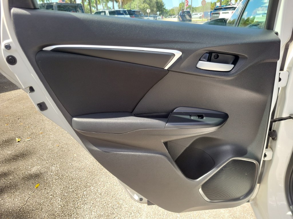 Used 2020 Honda Fit LX image 9