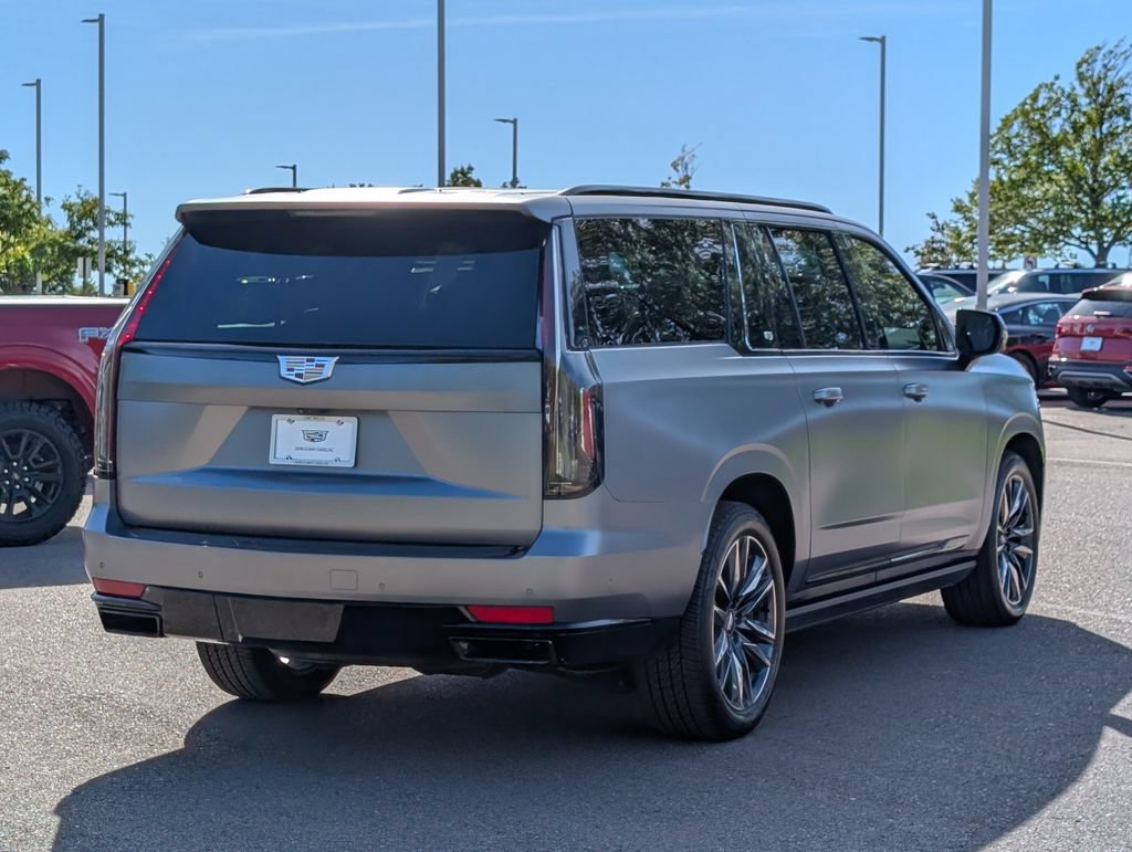Used 2022 Cadillac Escalade ESV Sport w/ Touring Package AWD/4WD image 5