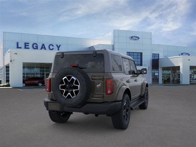 New 2025 Ford Bronco Outer Banks image 8