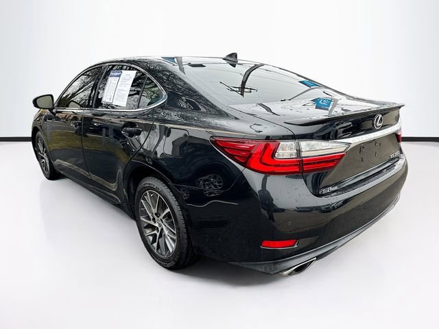 Used 2017 Lexus ES 350 w/ Navigation System Package image 5
