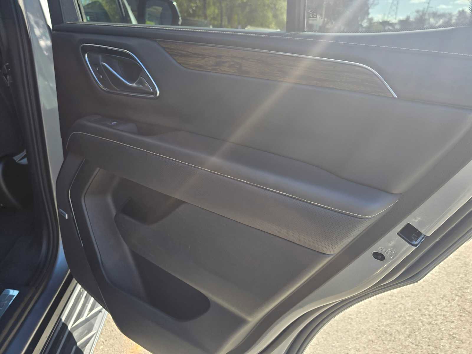 Used 2024 Chevrolet Tahoe Premier image 13