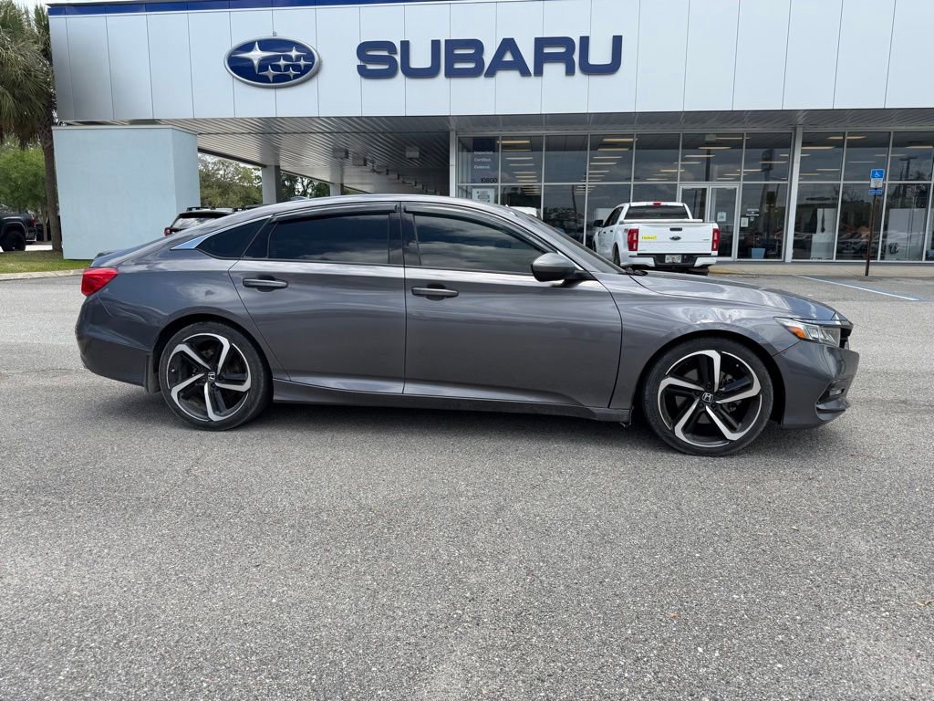 Used 2018 Honda Accord Sport image 3