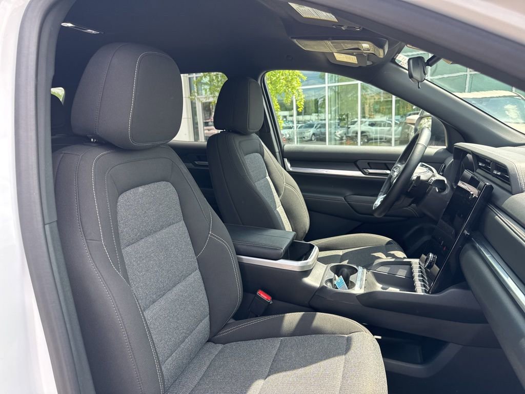 Used 2025 GMC Terrain Elevation AWD/4WD image 19