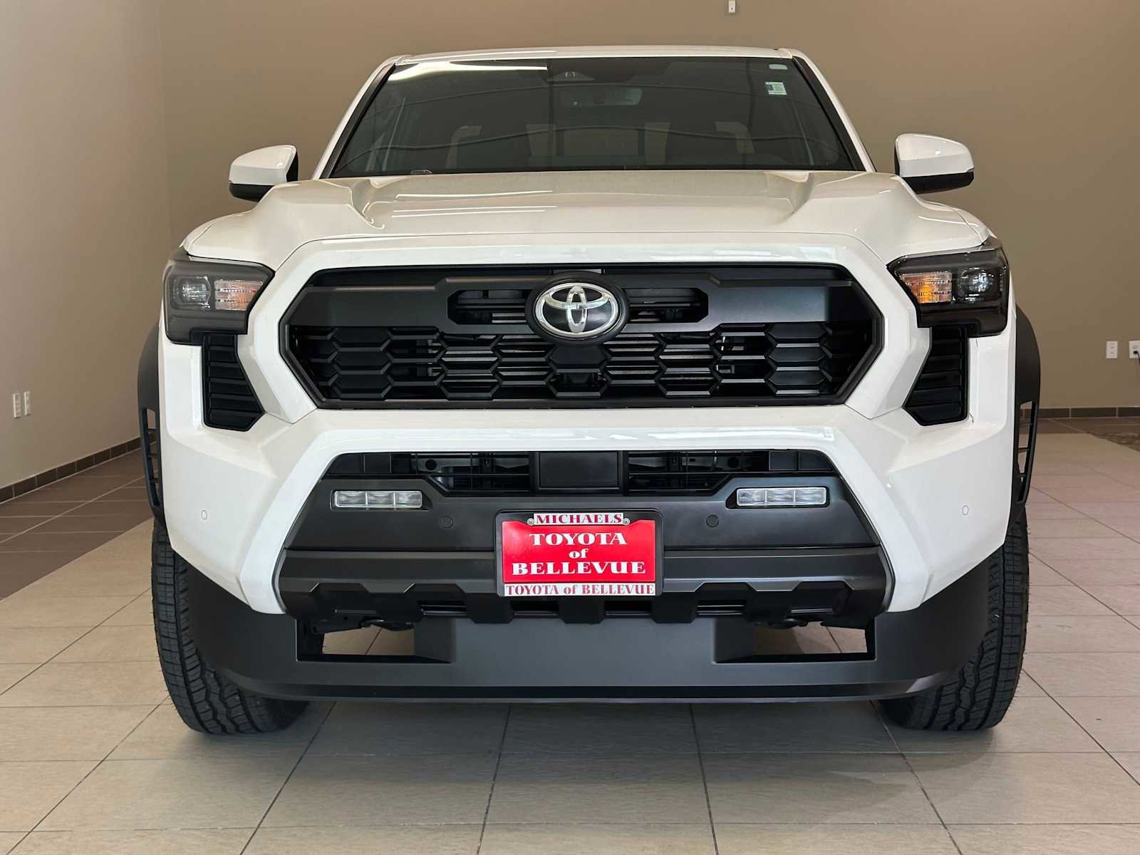 Certified 2024 Toyota Tacoma TRD Off-Road w/ TRD Off Road Upgrade Package AWD/4WD image 6