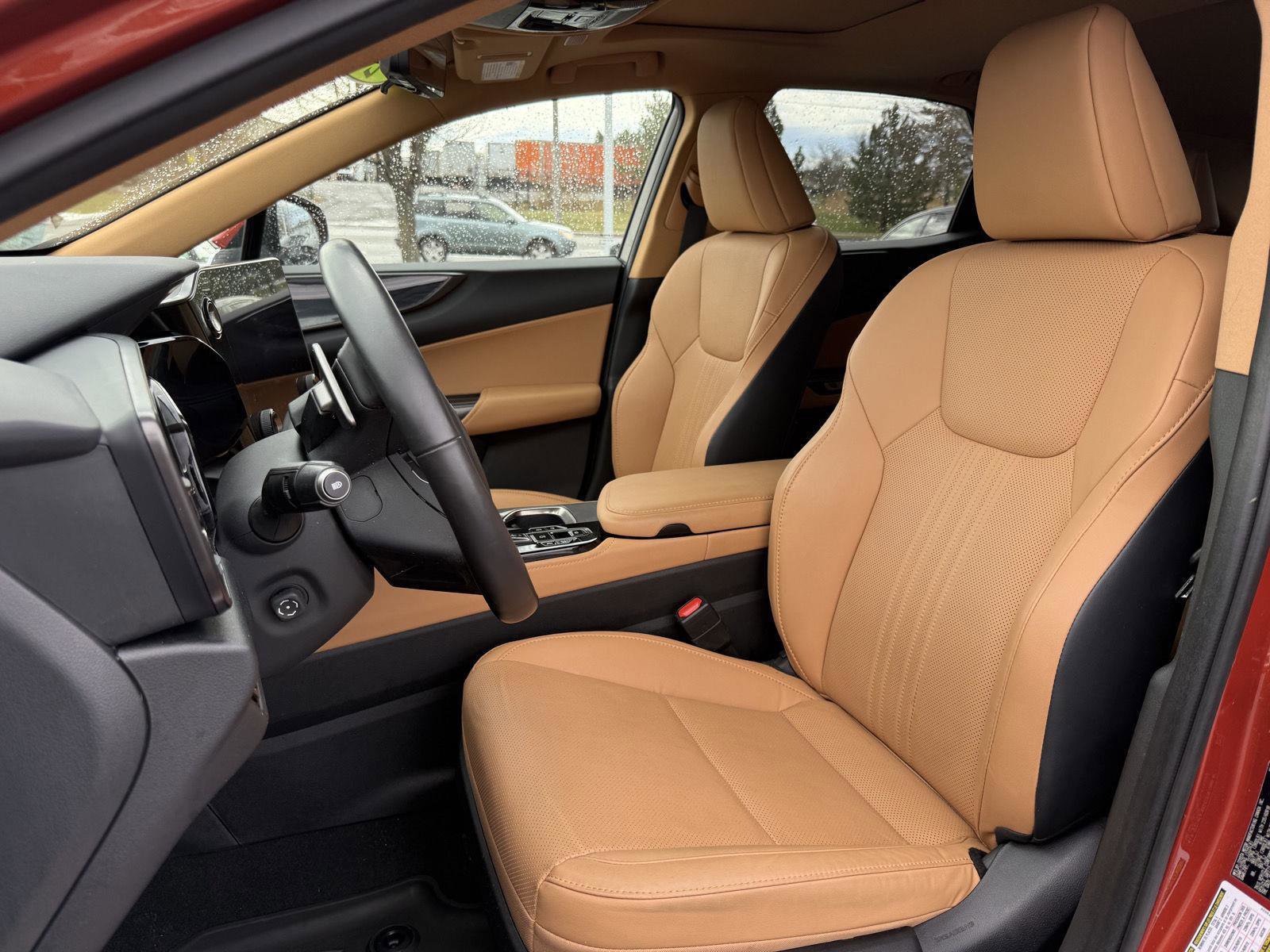 Used 2024 Lexus NX 350 Premium w/ Vision Package image 12