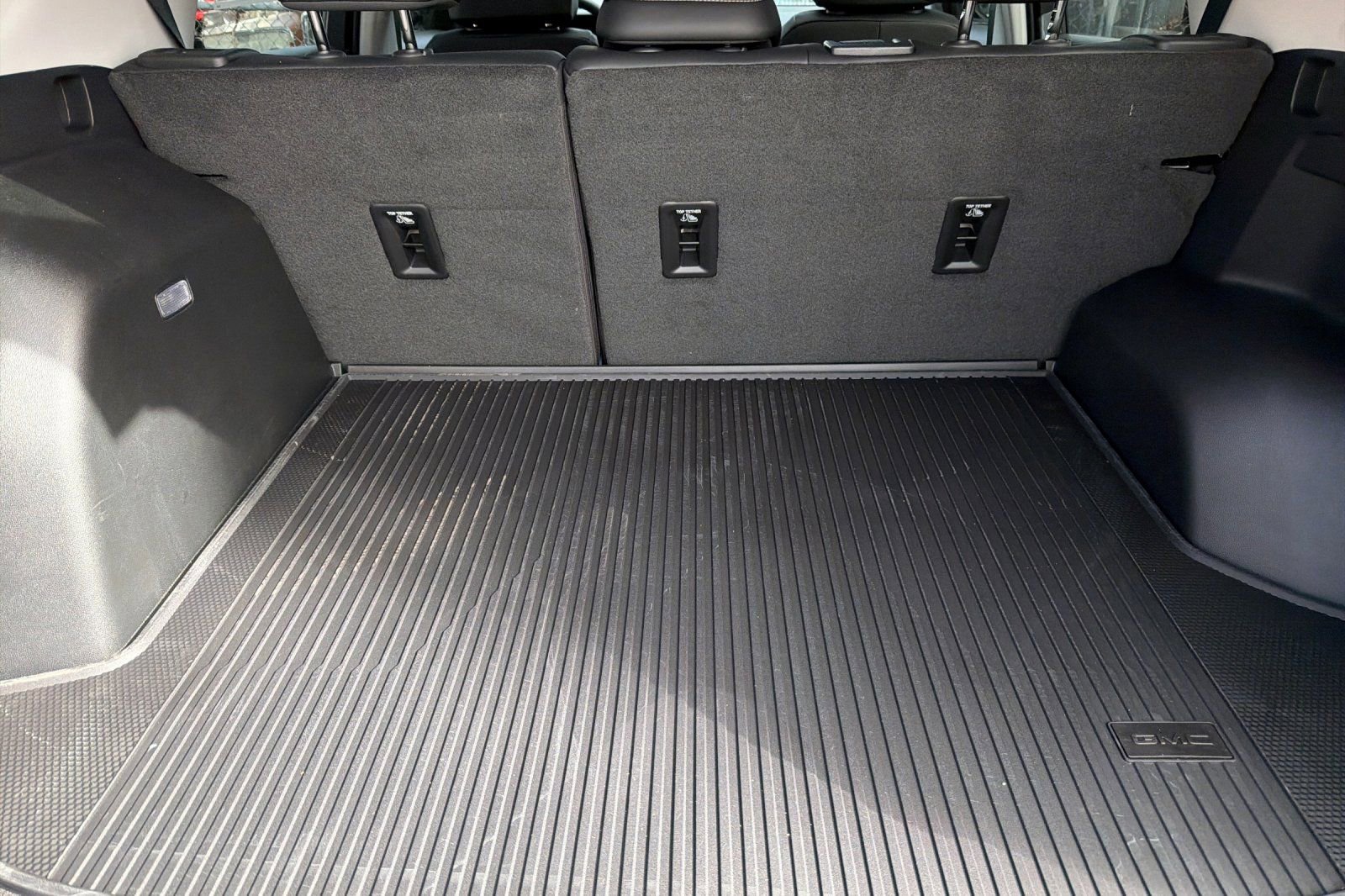 New 2026 GMC Terrain Denali w/ LPO, Floor Liner Package AWD/4WD image 16